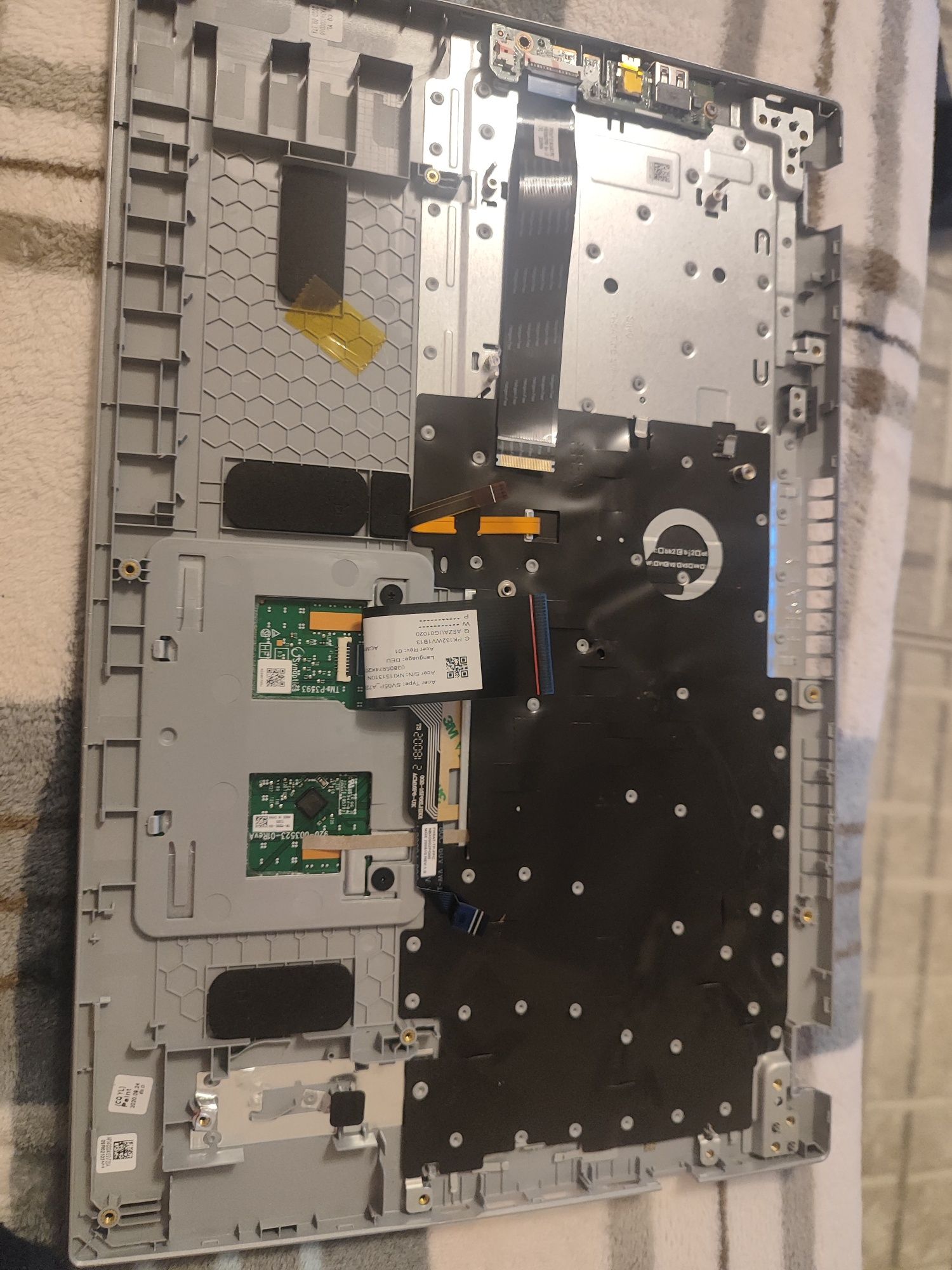 Acer Aspire 5 топкейс в сборе