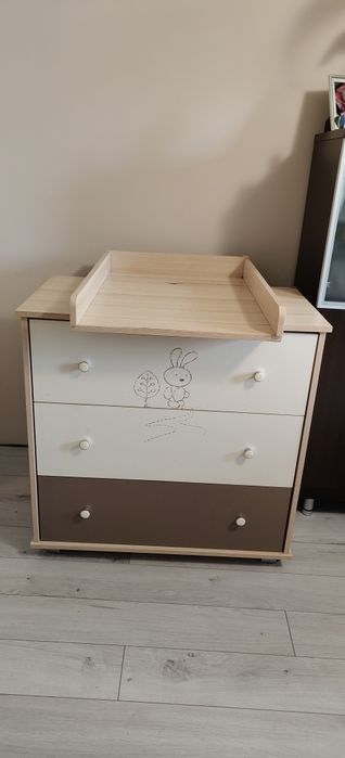 Komoda i słupek dziecięcy klupś
