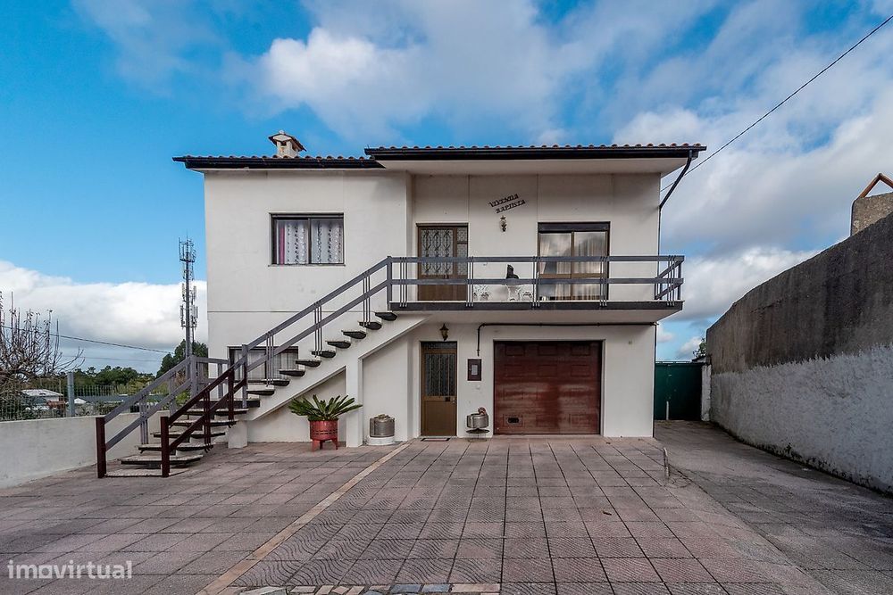 Moradia T4 para venda