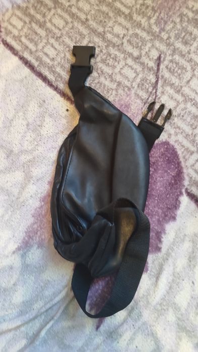 Сумка на пояс, шкіра