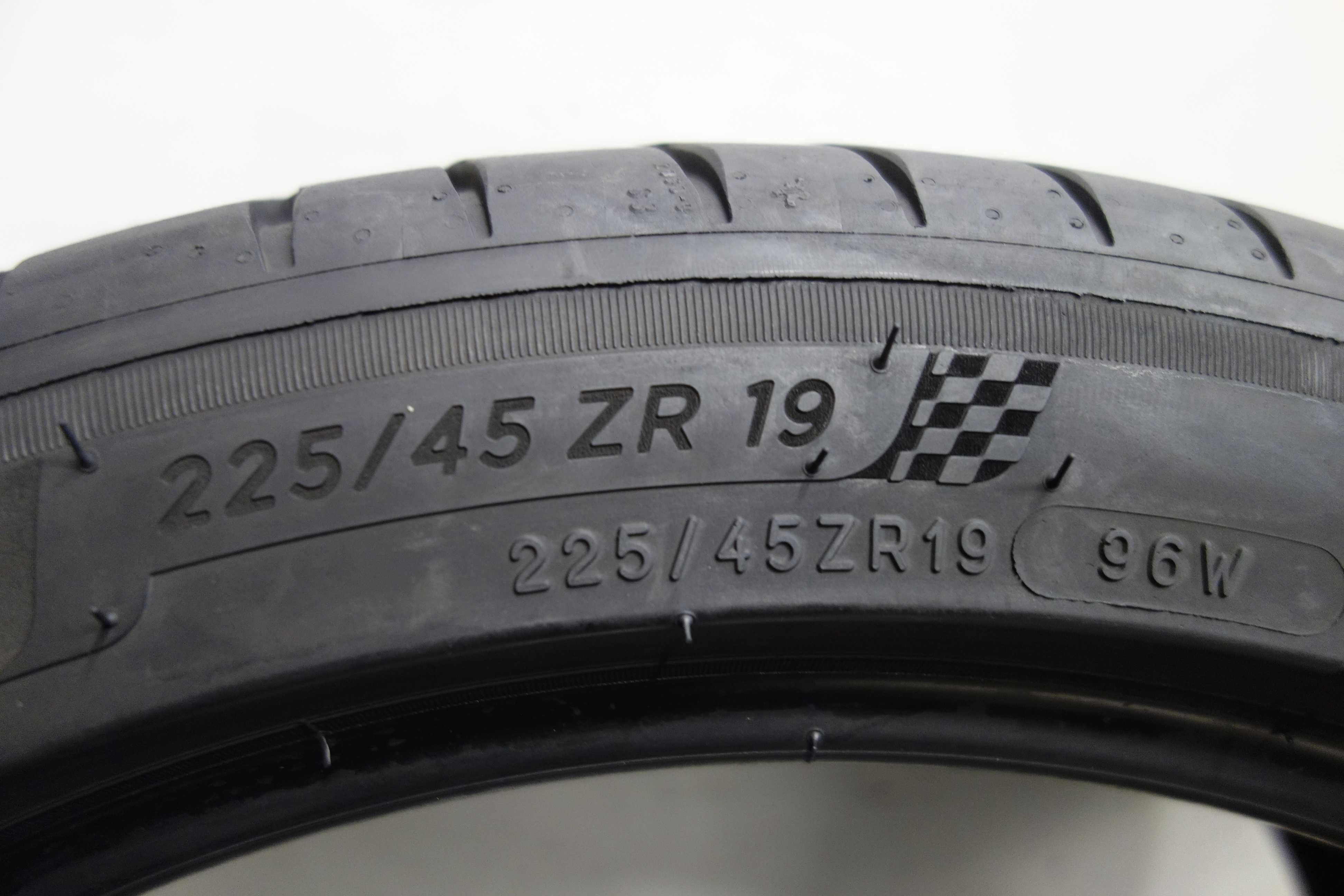 Opony letnie 225/45/19 - MICHELIN Pilot Sport 4 XL