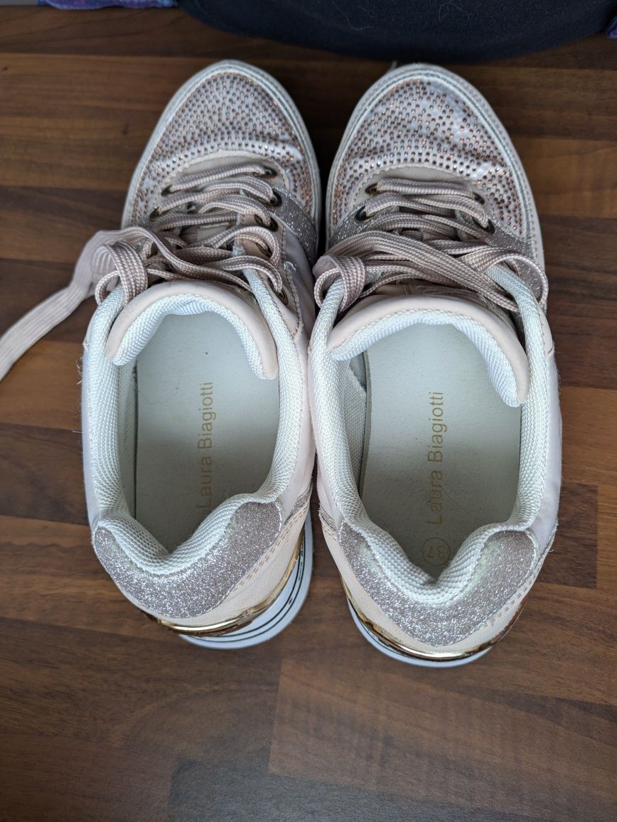 Buty Laura Biagiotti 37