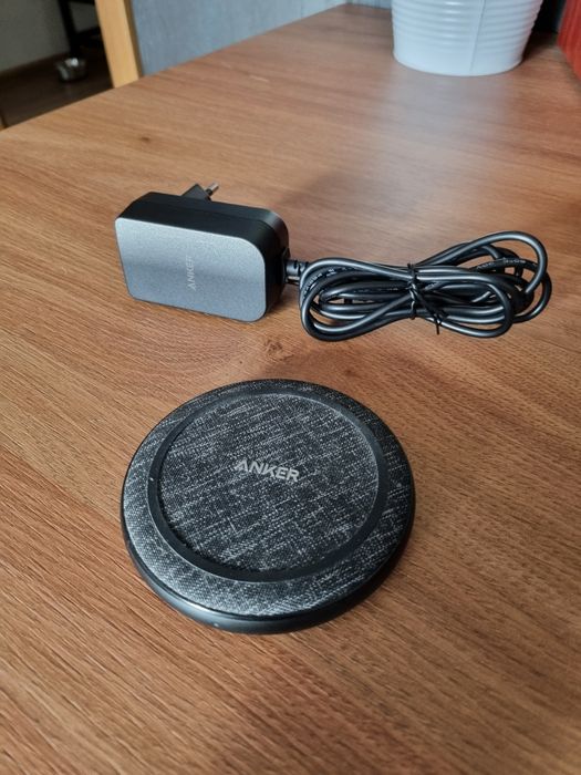 Ładowarka indukcyjna Anker PowerWave II Sense Pad