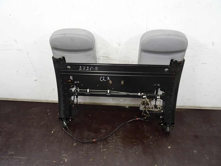 MERCEDES W208 CLK 97-99 ZAGŁÓWKI PRZECIWKAPOTAŻOWE KAPOTAŻOWE ZAGŁÓWEK PAŁĄK MECHANIZM ZAGŁÓWKÓW