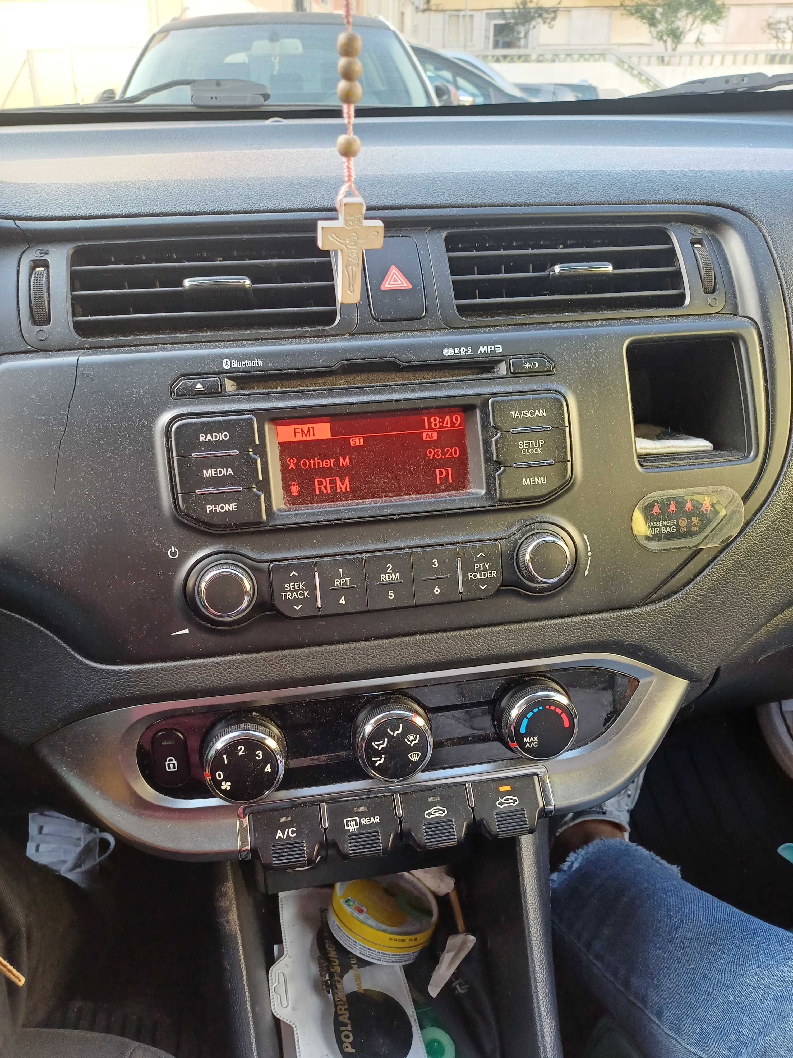 Kia rio Dezembro negociável