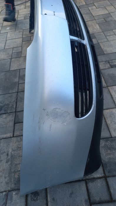 Audi a4 b5 95-99 zderzak przód przedni srebrny ly7m