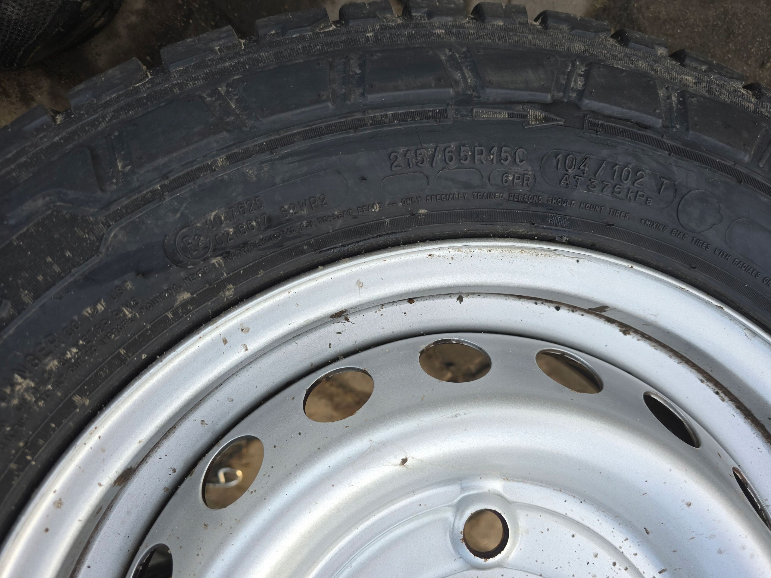Michelin Agilis Crossclimate 215/65R15C 104/102T 8mm 4X 21R