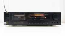 Leitor de cassetes JVC c/"Dolby HX PRO" e tecnologia "Auto-Reverse"*