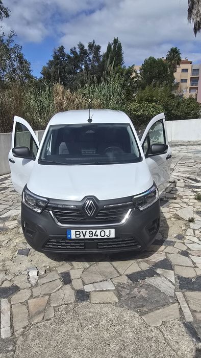 Renault kangoo nova 2025