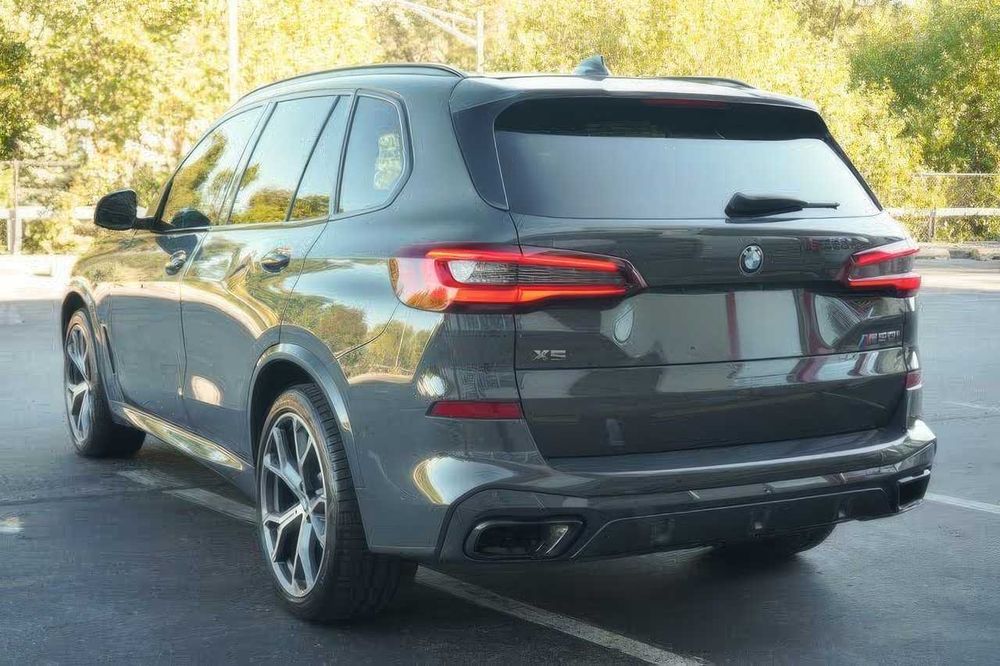 BMW X5 M50i xDrive      2023