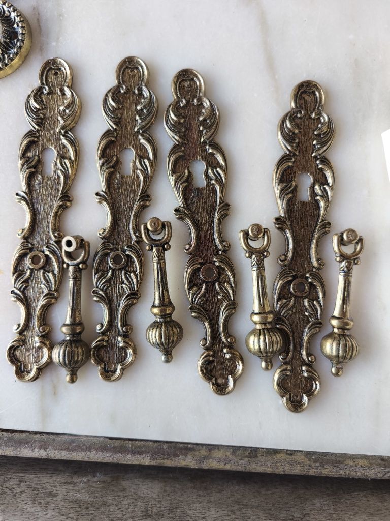Fechaduras em latão