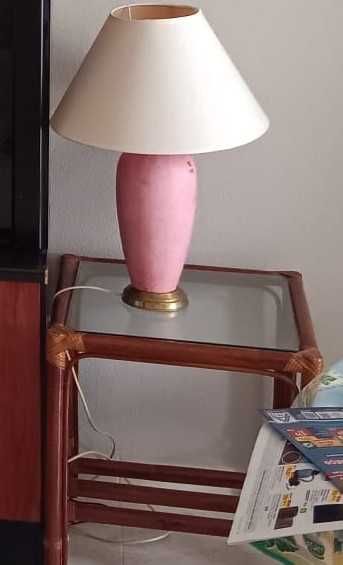 Conjunto de sofá e mesas em bambú