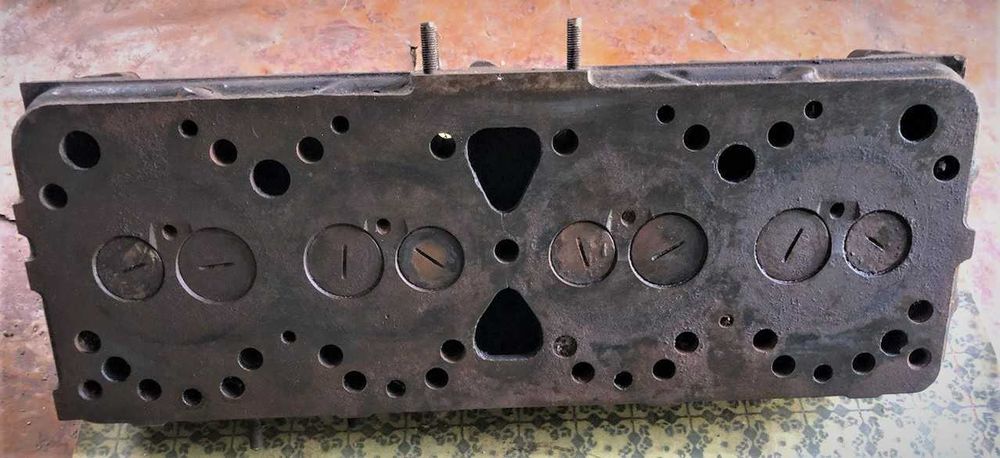Головка блока циліндрів із клапанами ЗІЛ 130 -ММЗ - 554