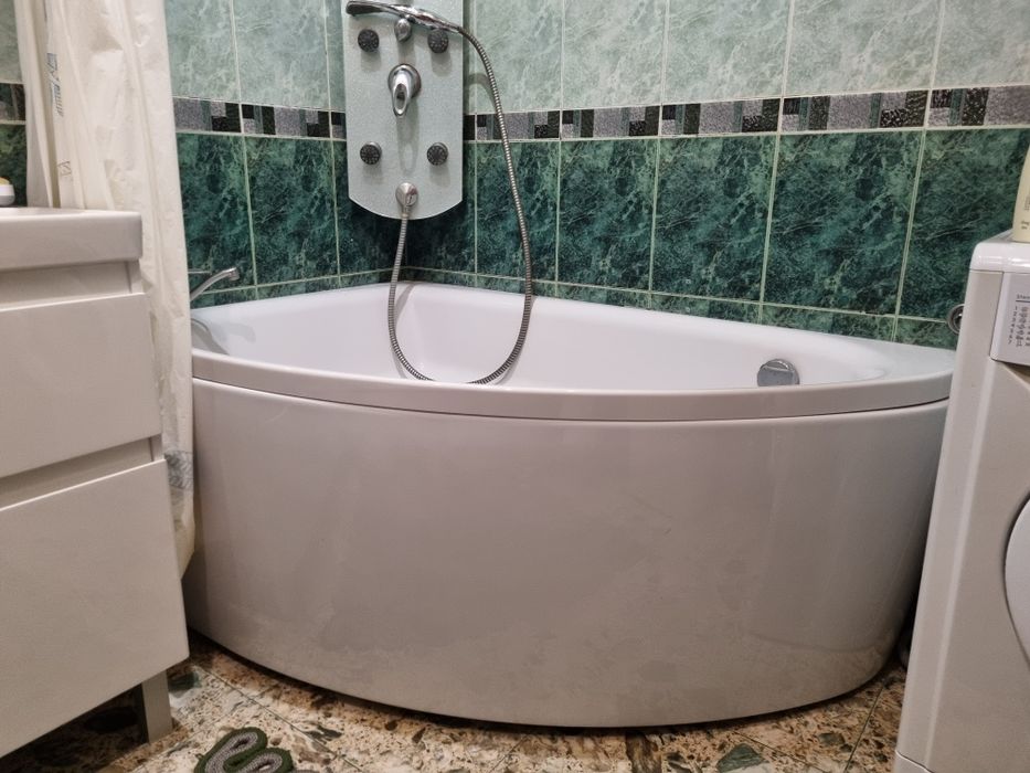 Ванная угловая cersanit