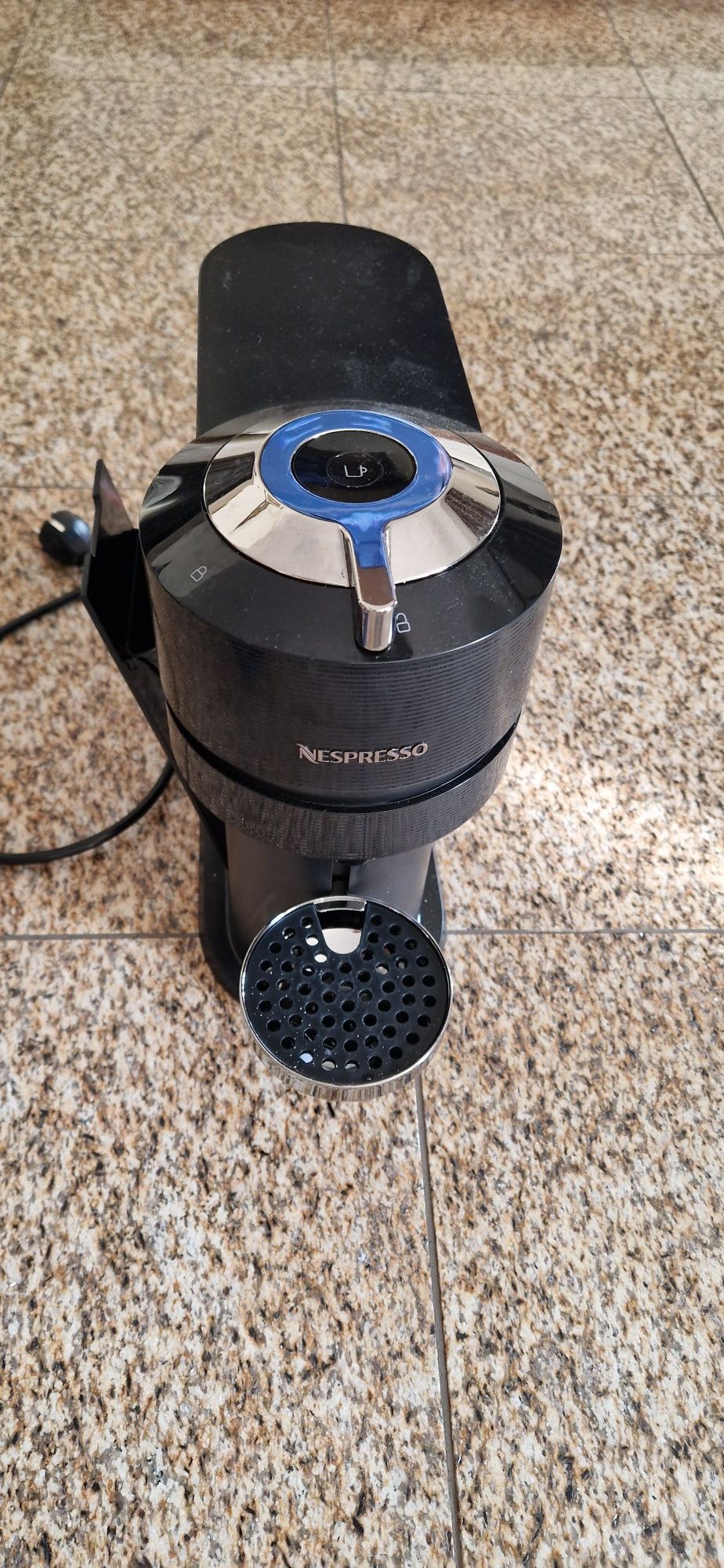 Vendo máquina café nespresso
