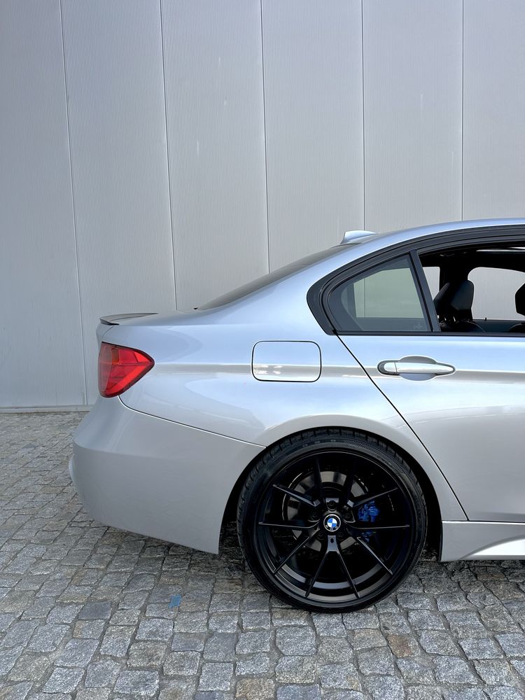 BMW 320D F30 Mperfomance ( trato de credito)