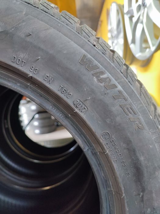 Opony zimowe 225/55R17 97H Pirelli Sottozero 3 | Winter Zimowe