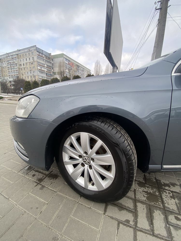 Продам пасат б7 в рідній фарбі