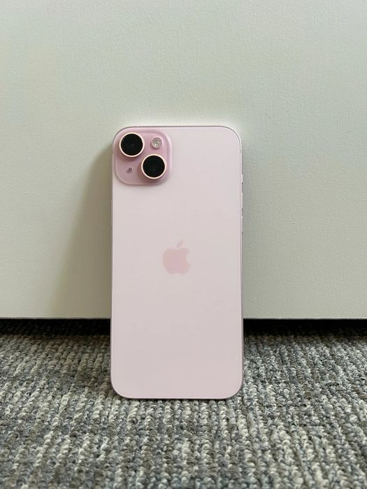 iPhone 15 128GB różowy