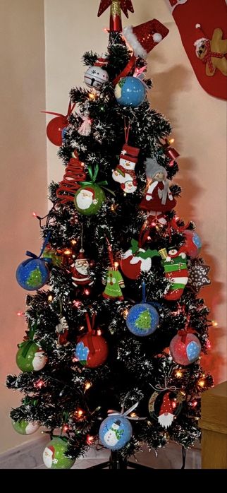 Arvore de natal media - acessorios não incluidos