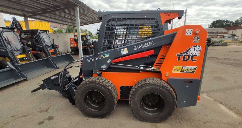 Колісний мінінавантажувач TDC 901, TDC 1201