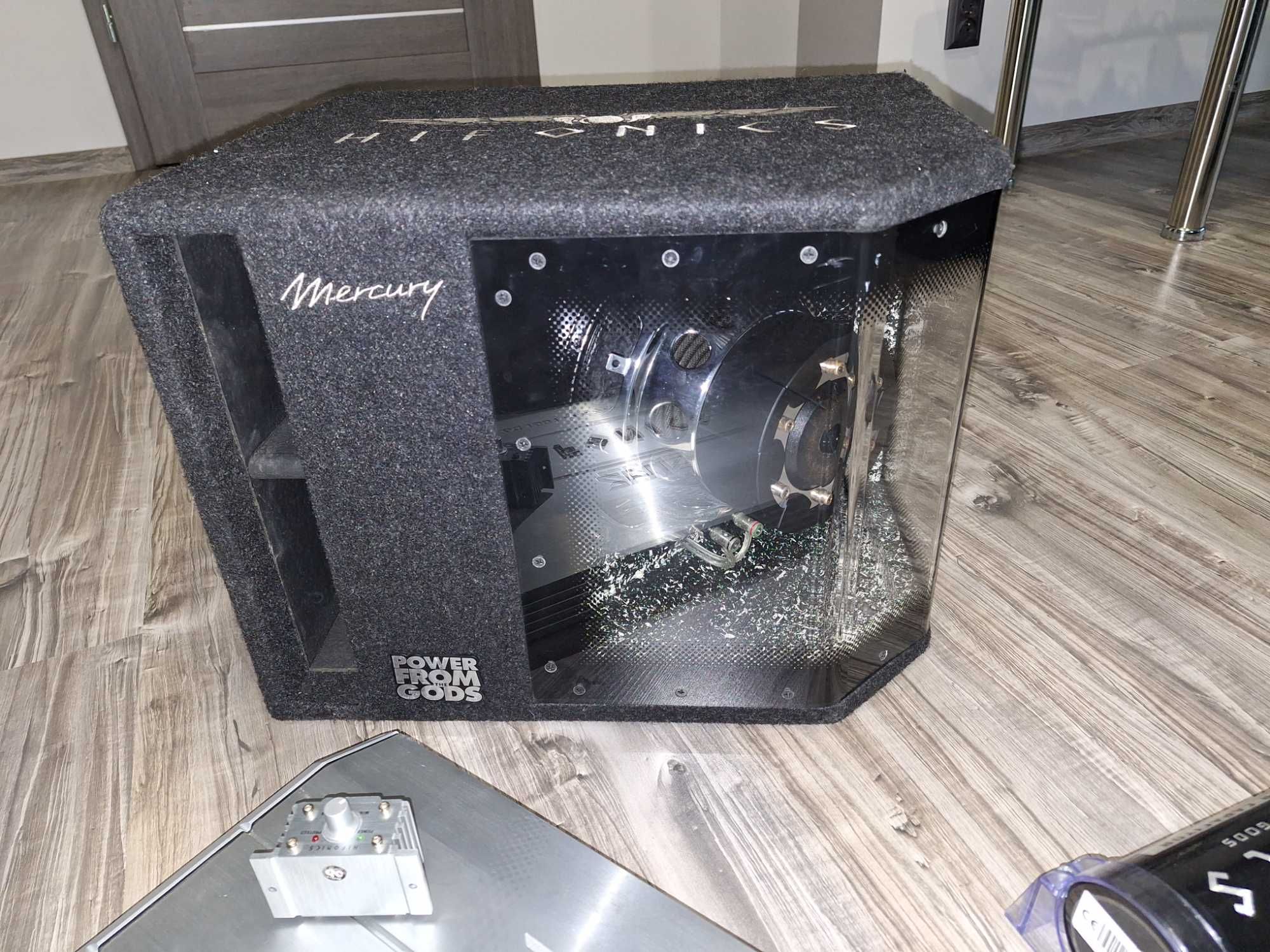 car audio tuba basowa, wzmacniacz