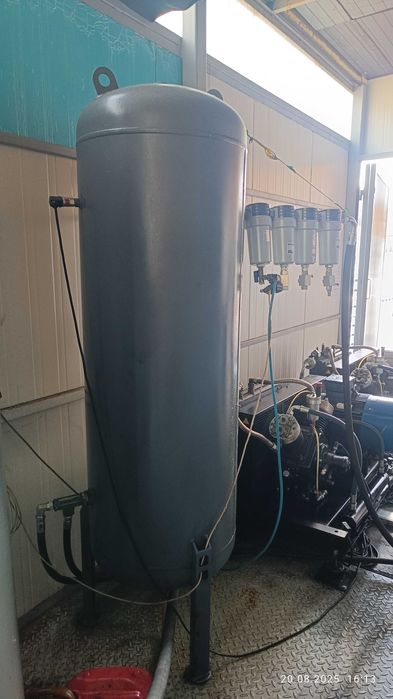 Kompresory  VAN 40 bar 137kW