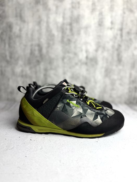 Черевики чоловічі Lowa Gore-Tex  42(27)