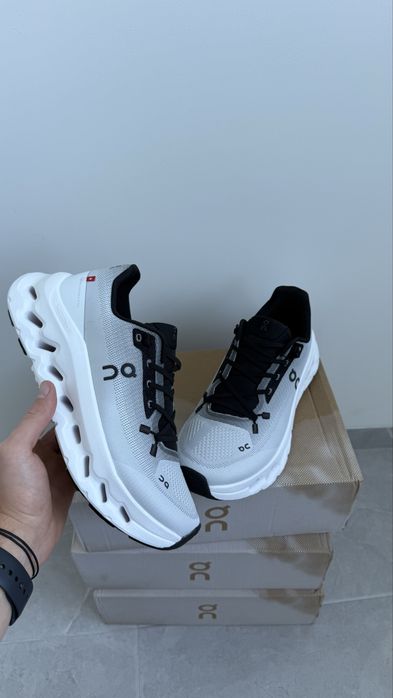 On Running кросовки