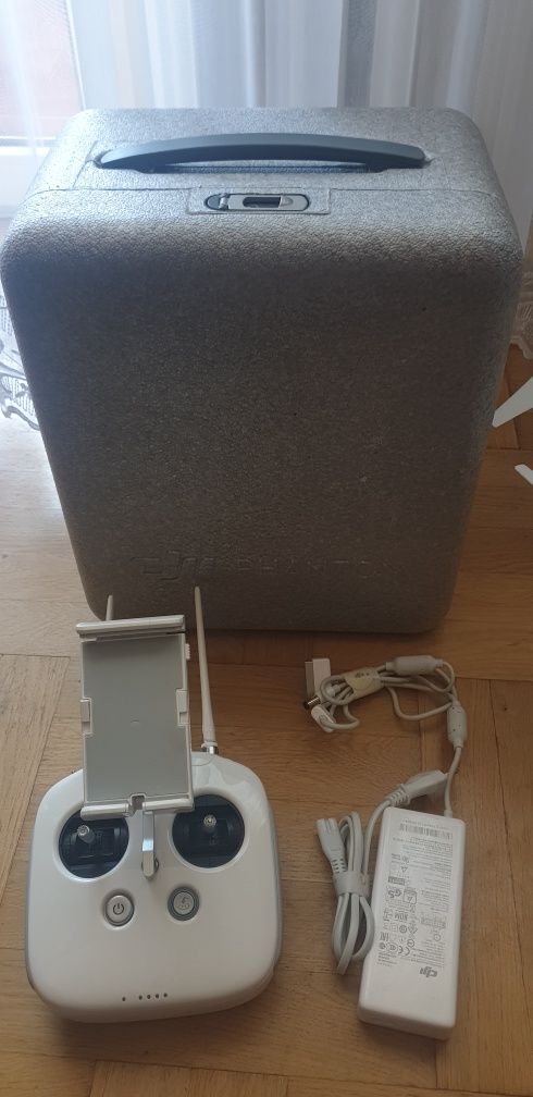 Dron DJI phantom 4 Advanced + 2 baterii