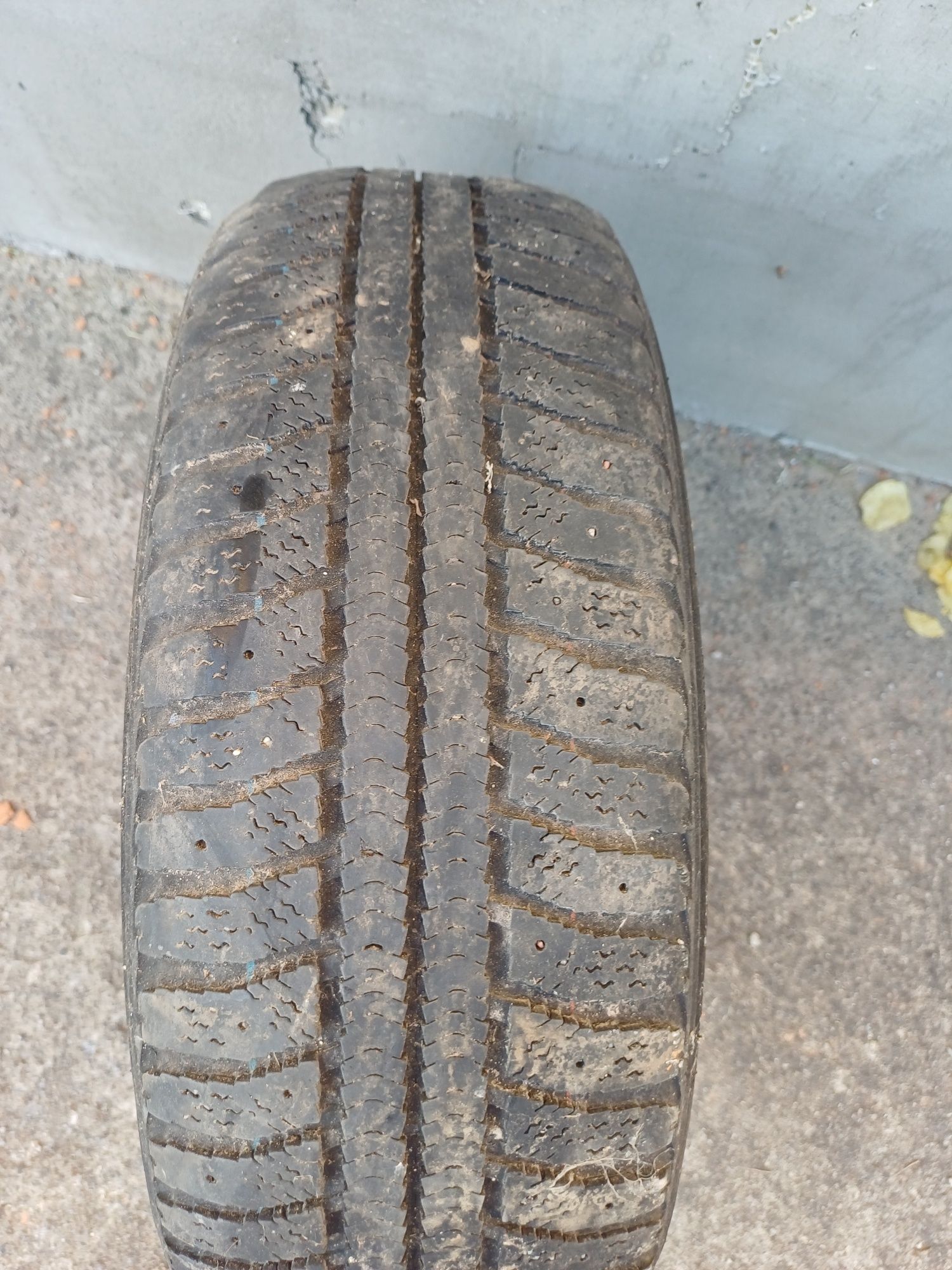 Продам диски з резиною 175/65 r14