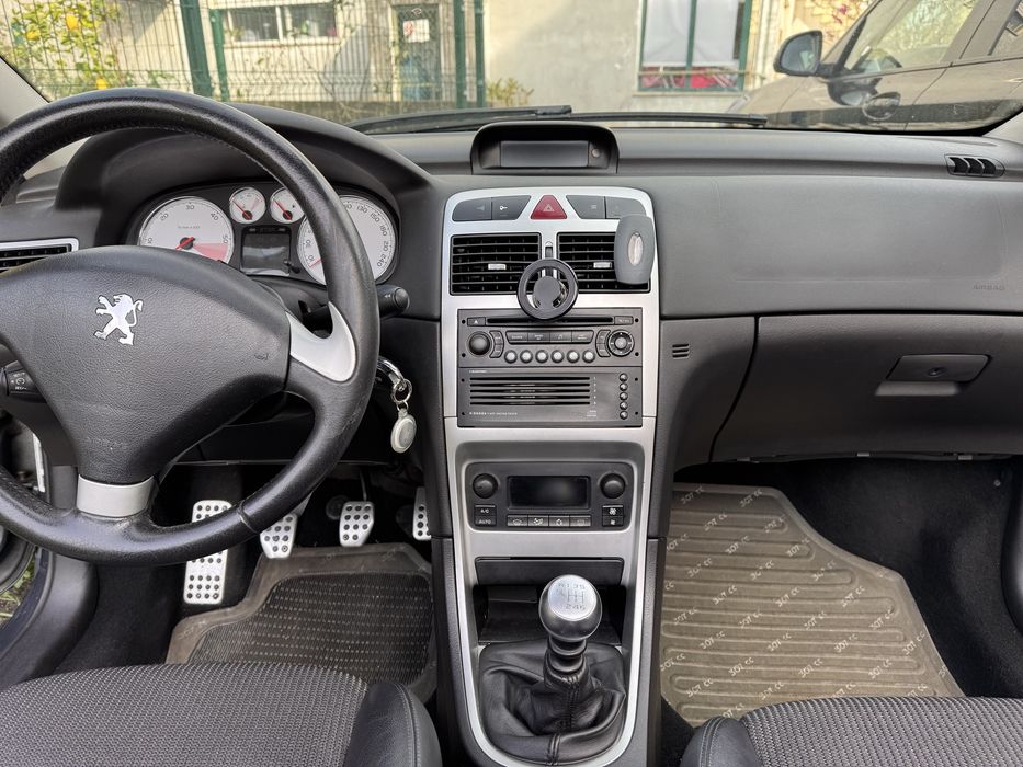 Peugeot 307 CC cabrio 2.0 HDI sport