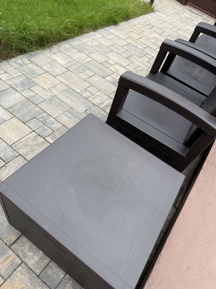 Zestaw ogrodowy sofa dwuosobowa plus dwa fotele stolik