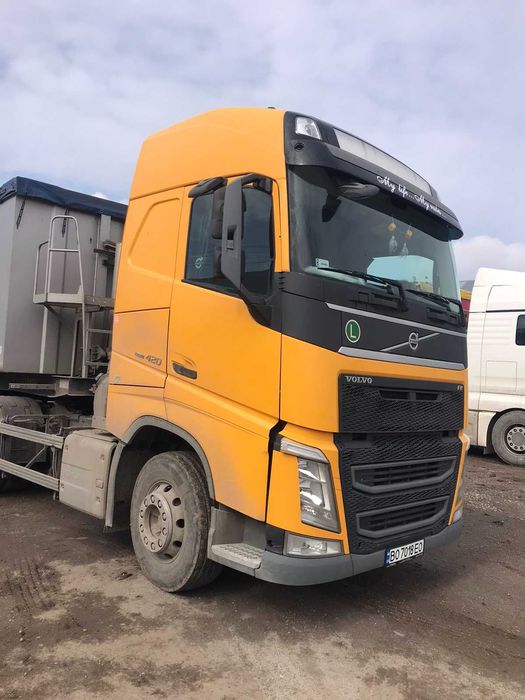 Вантажний сідловия тягач  VOLVO FH 420