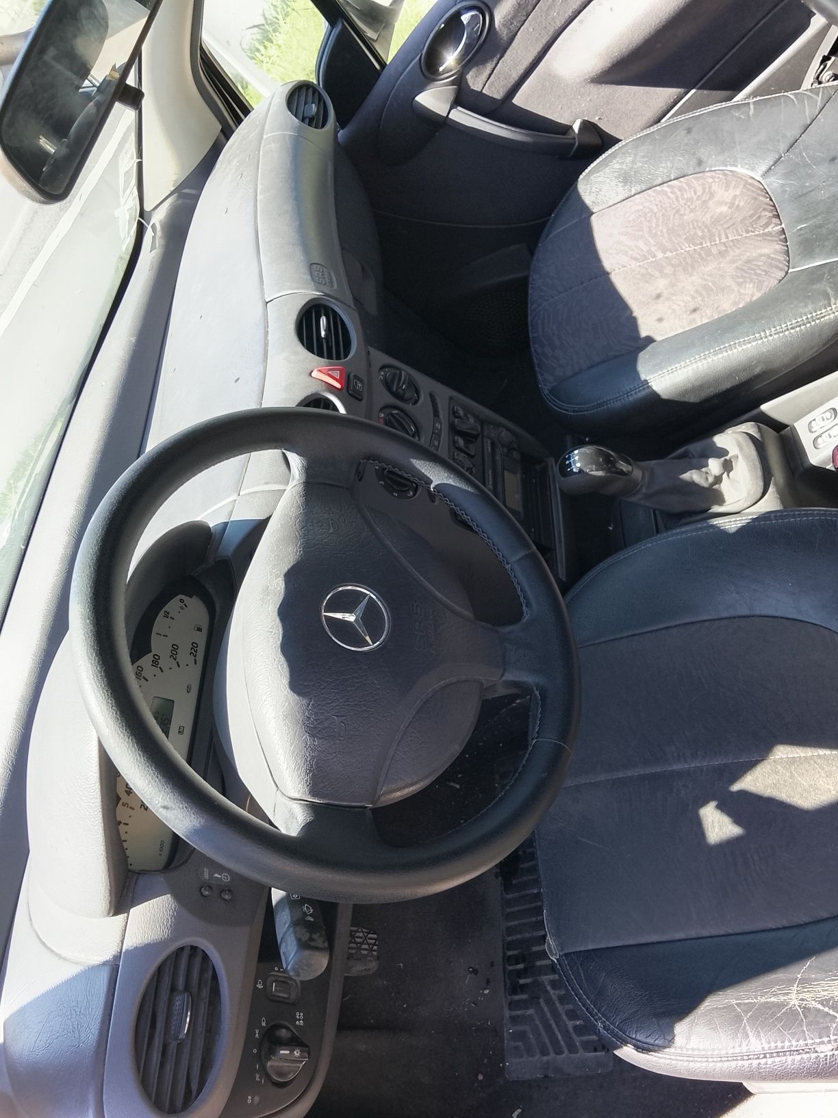 Vendo ou troco Mercedes A170 02