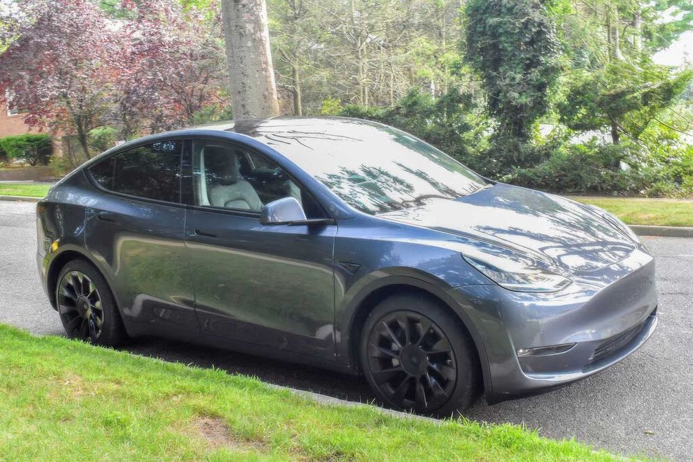 Tesla Model Y Performance      2021