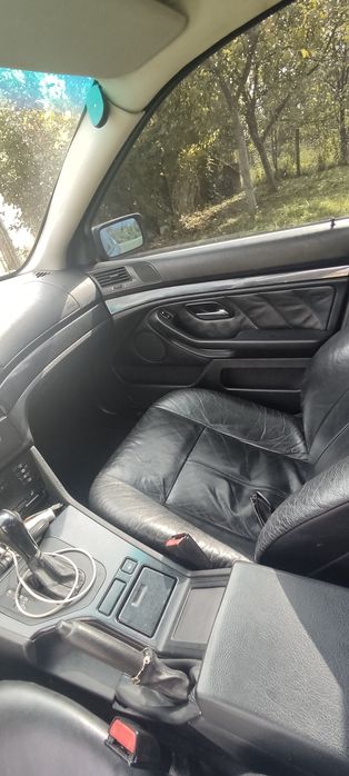 Бмв е39 528і сів поїхав