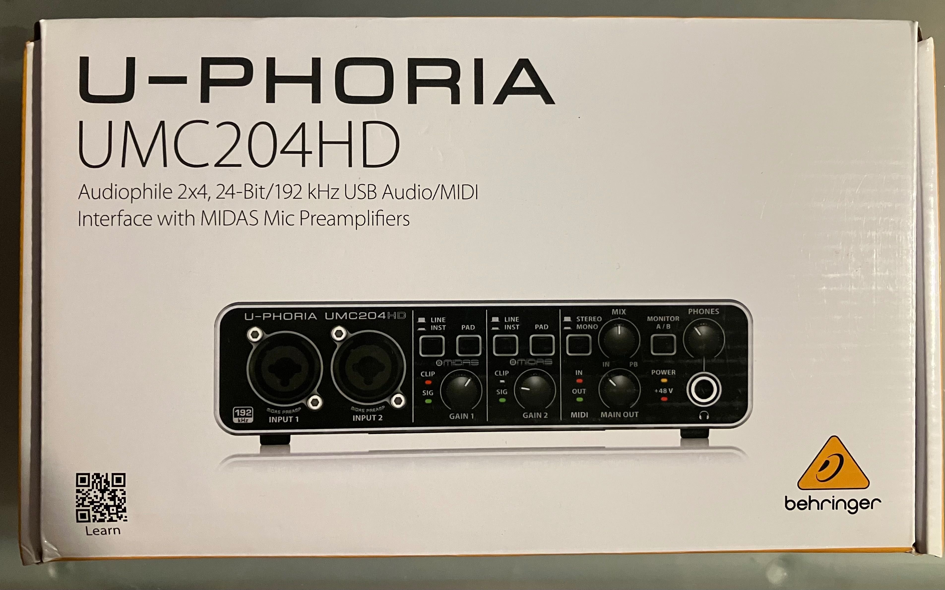 Behringer UMC204 HD audio interface