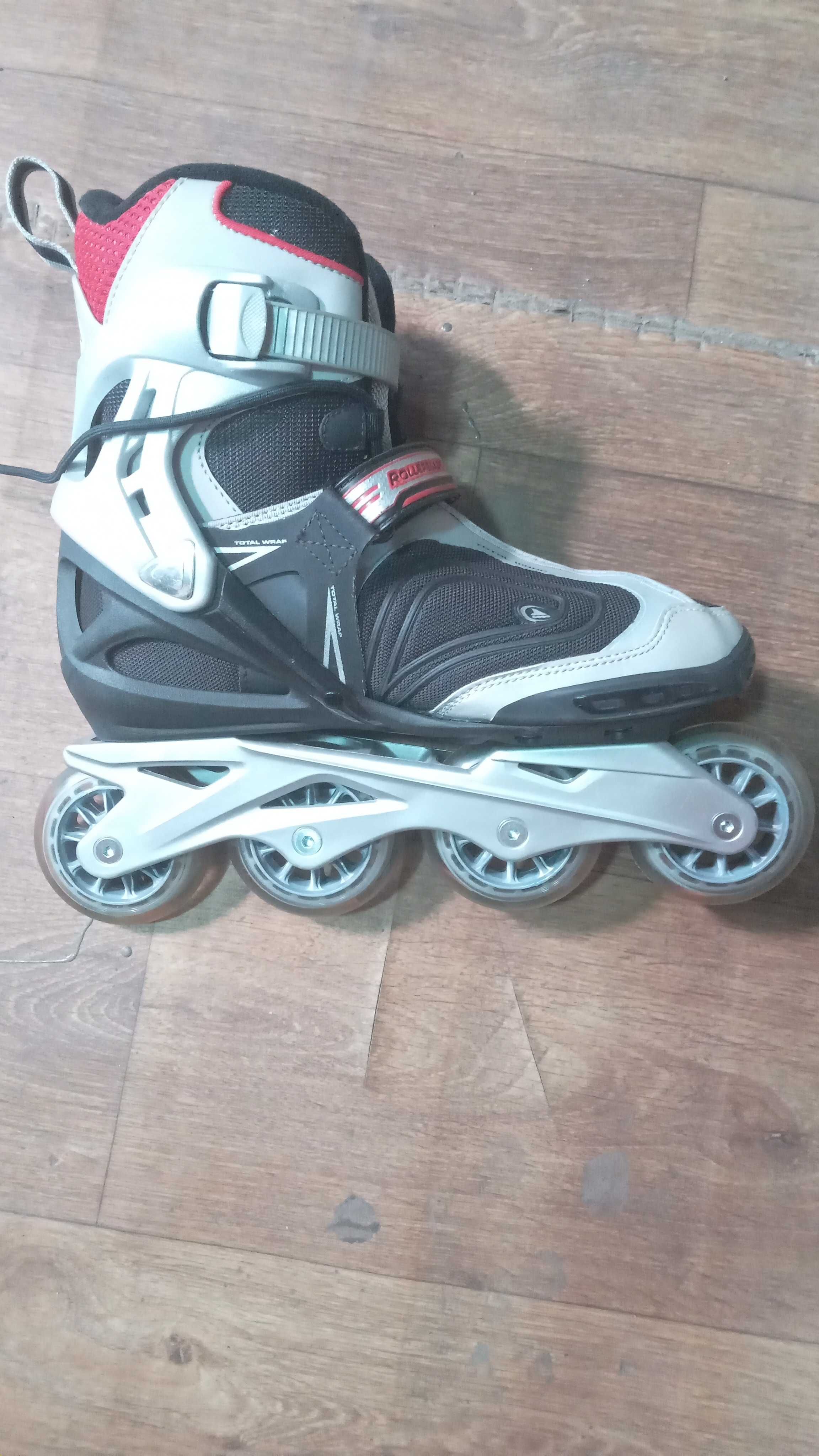 Роликові ковзани Rollerblade