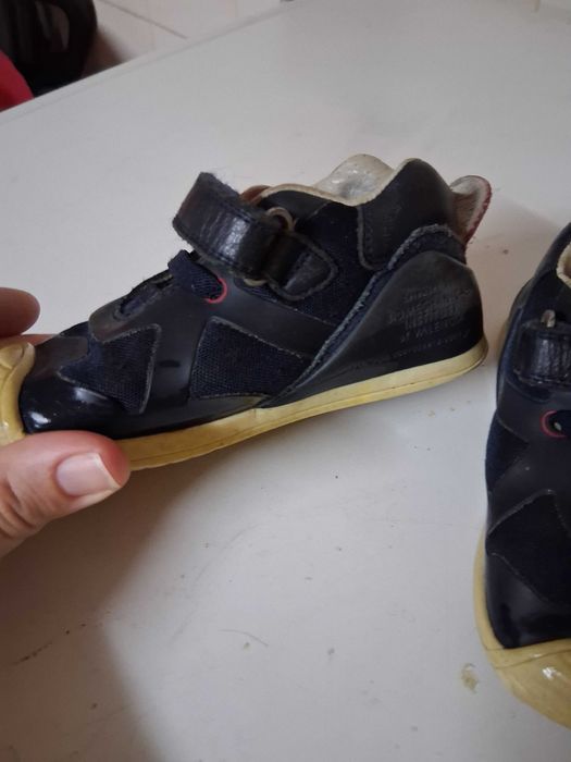 Sapatos Biomecanics azul marinho 24