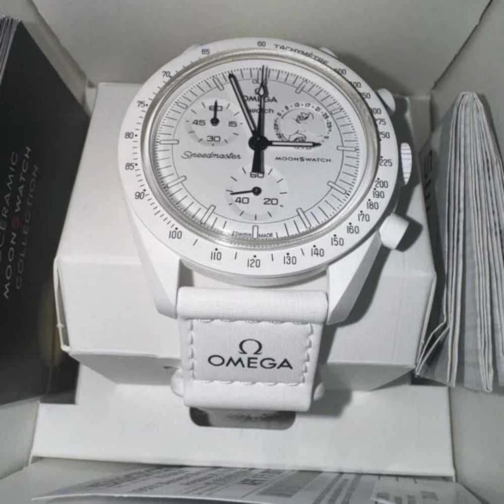 Białe Godziny z Snoopy: Omega x Swatch SO33W700