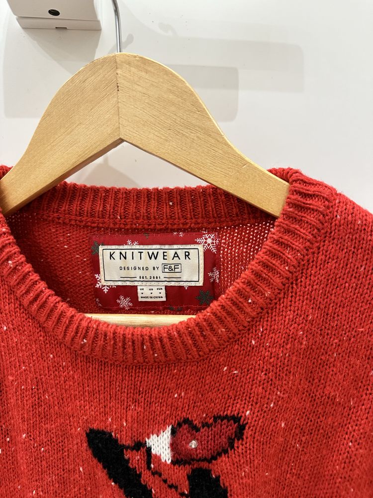 Świąteczny sweter z raniferem czerwony na święta