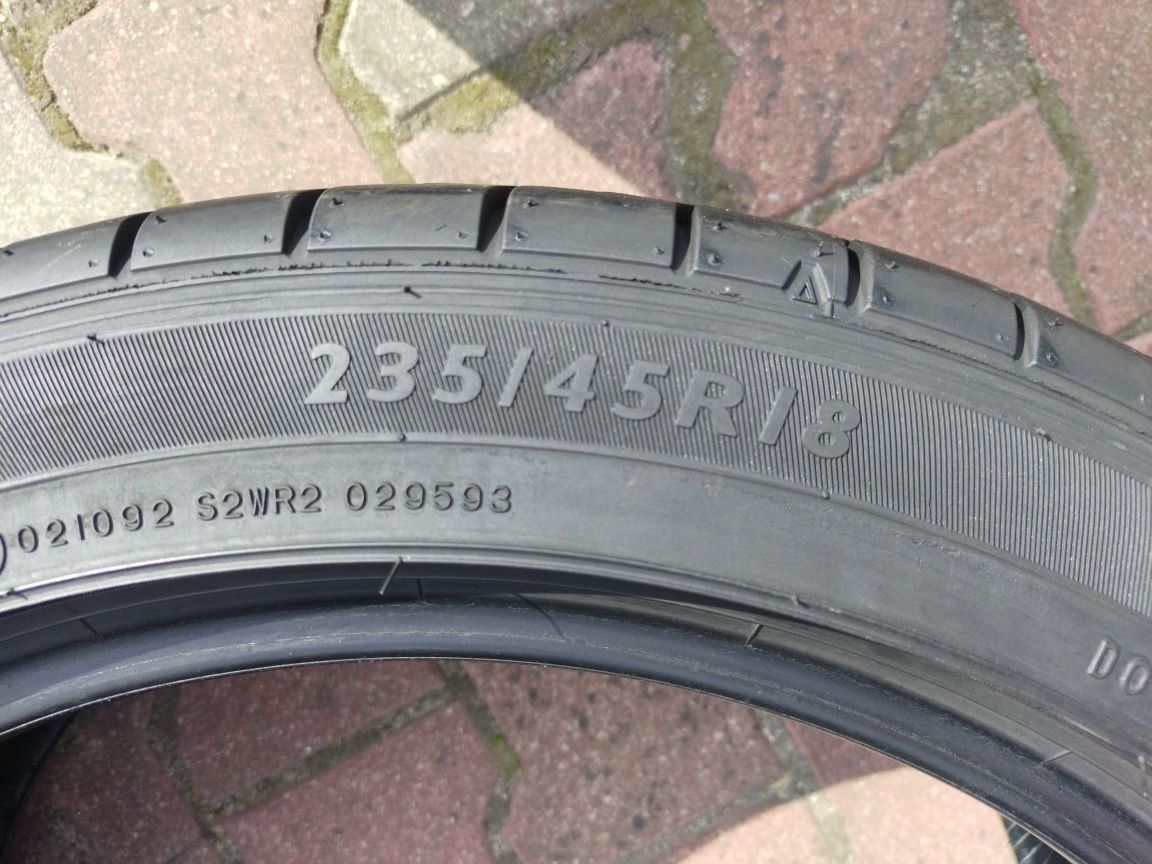 4szt Dunlop 235/45/18 2019rok