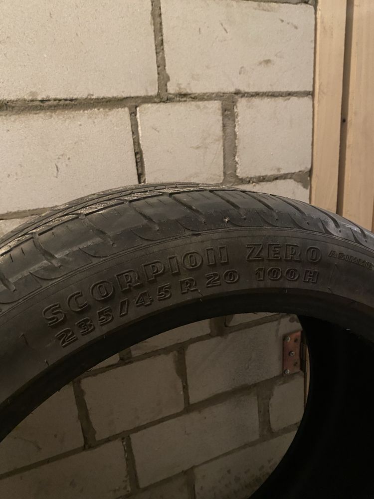 4 Opony Pirelli Scorpion Zero 235/45/20 całoroczne 235/45 R20