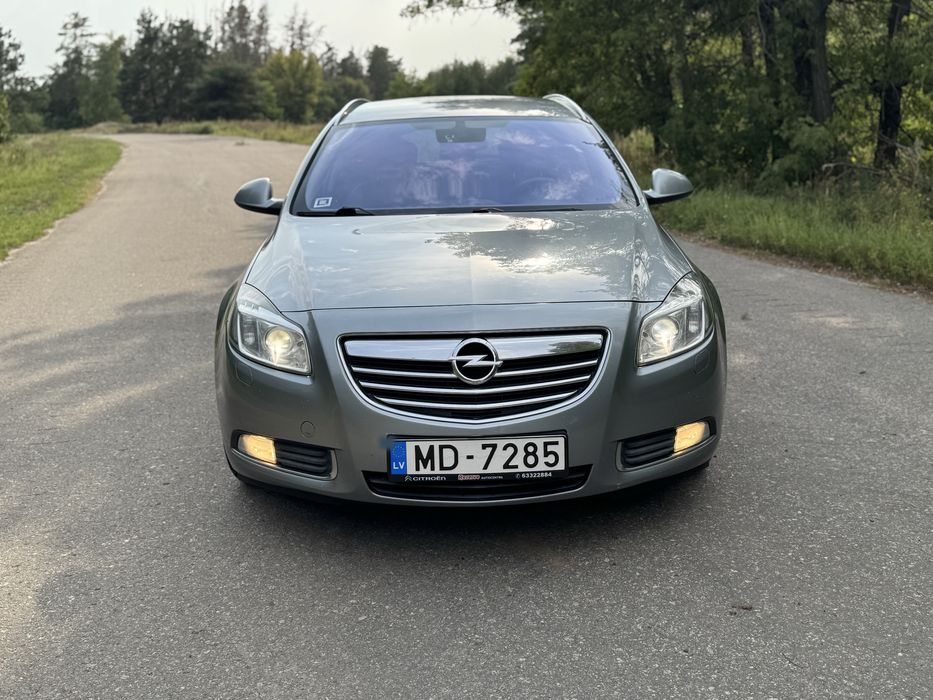 Продам Опель Инсигния