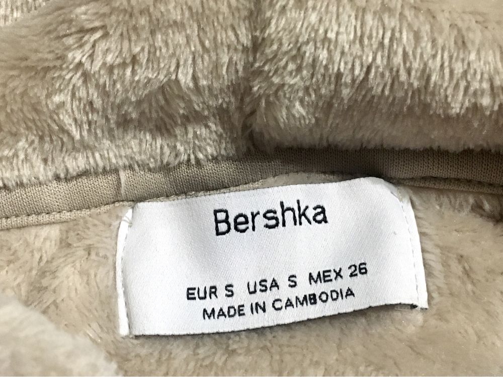 Худи Bershka, размер S