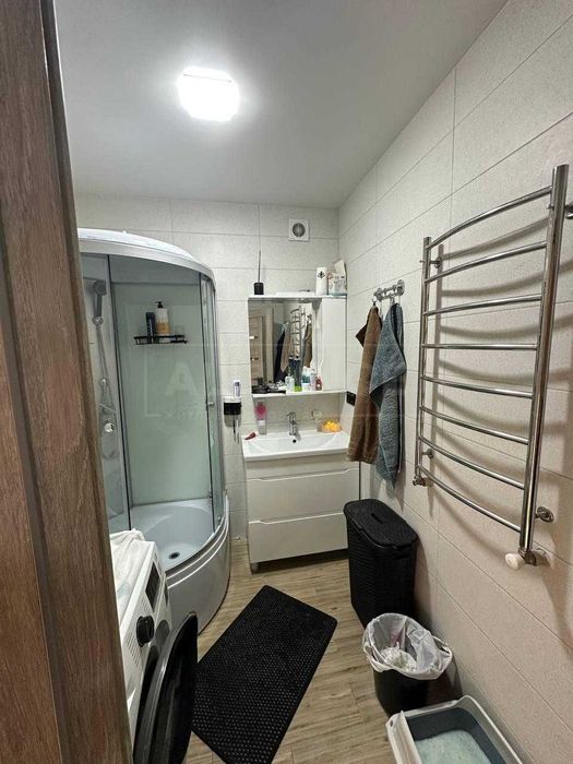 Гарна 2км квартира з ремонтом в спальному районі