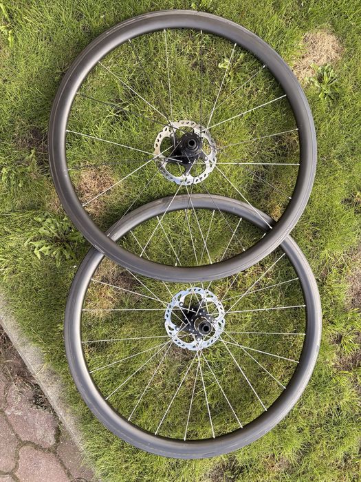 Koła szosowe karbonowe 28”