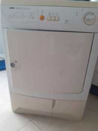 Máquina de secar roupa Zanussi