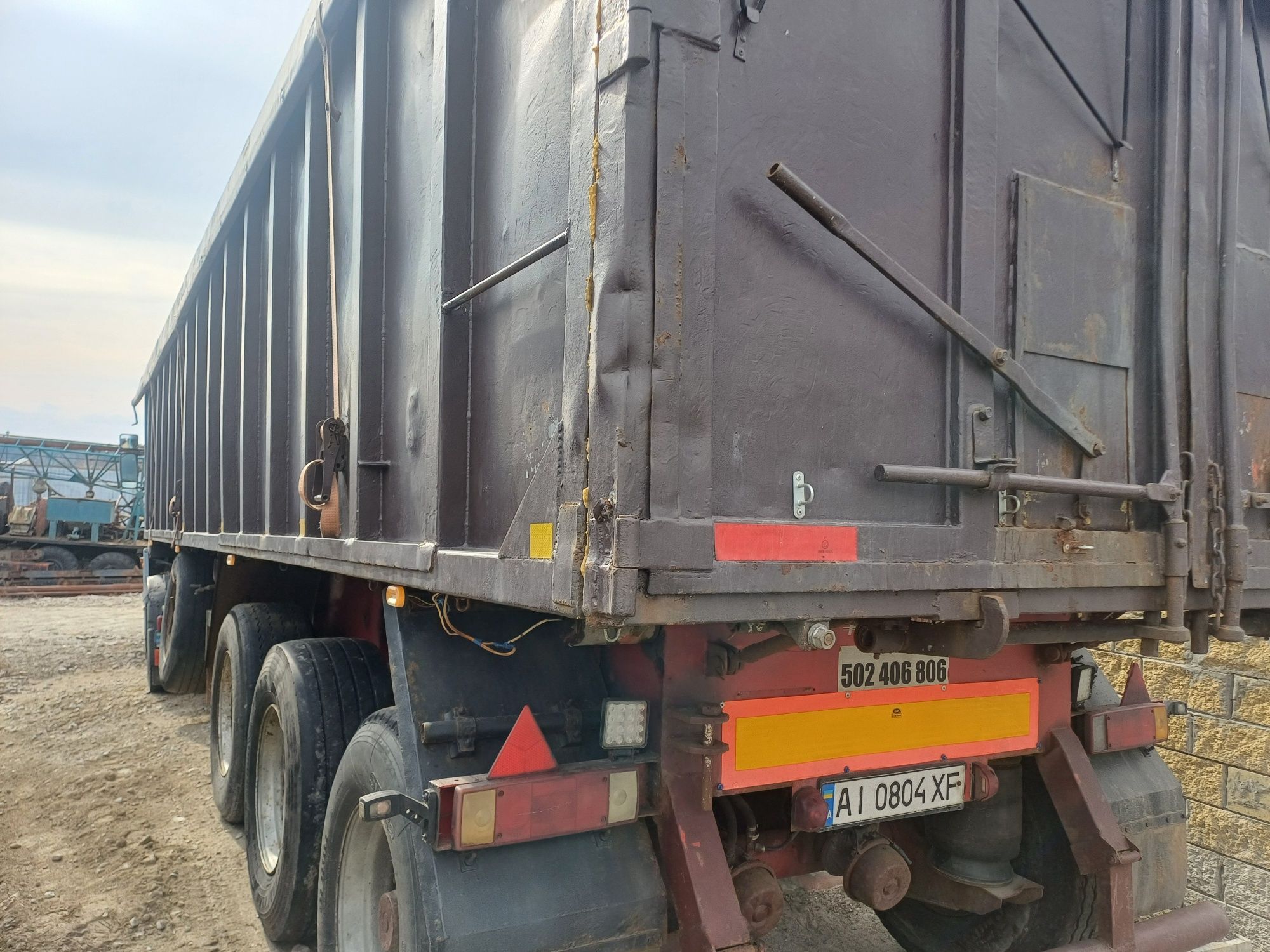 Полуприцеп Janmil